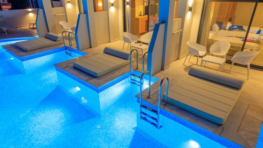 Orka Club Hotel & Villas